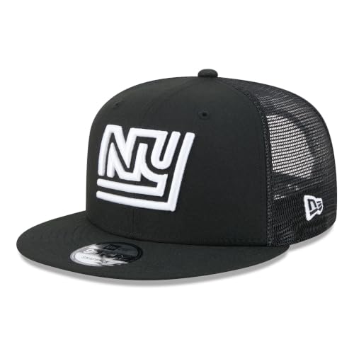 New Era Men's Black/White New York Giants 9FIFTY Snapback Trucker Hat
