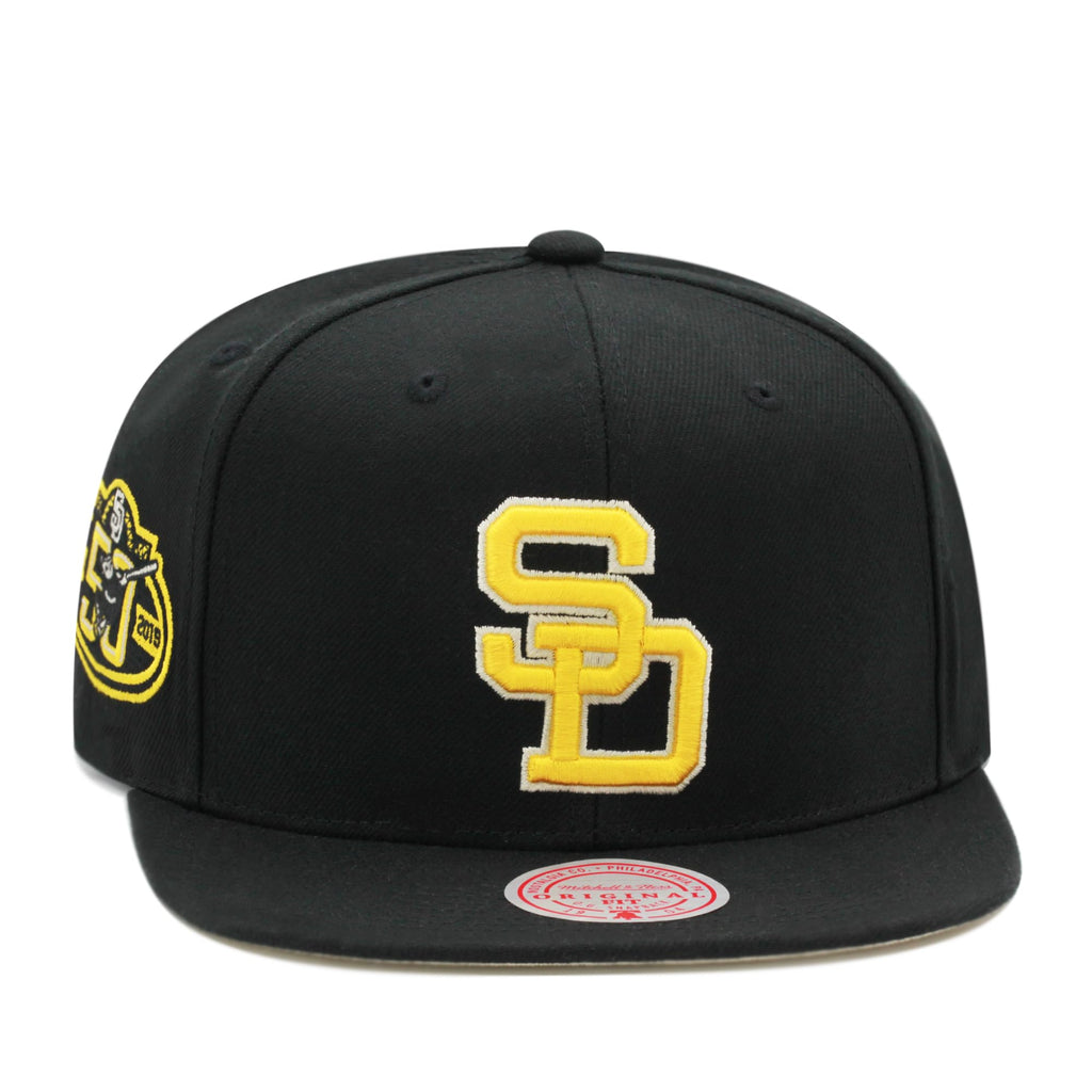 Mitchell & Ness San Diego Padres MLB Team Classic Cooperstown Vintage Snapback Hat Cap - Black/Yellow